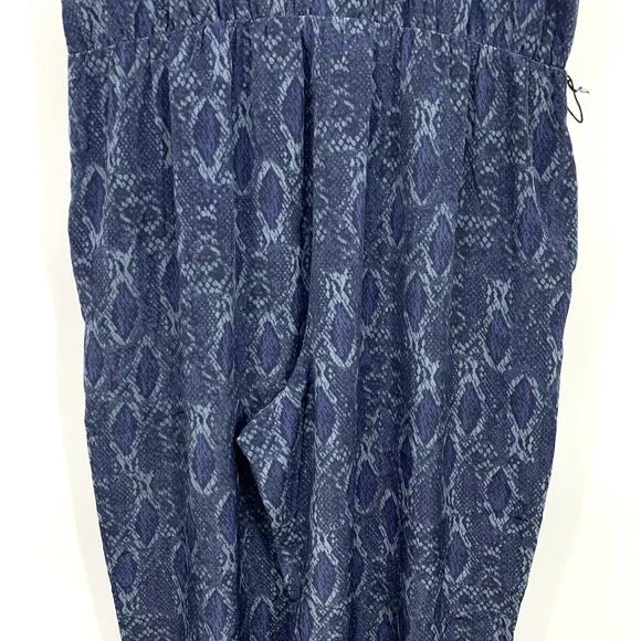 Banana Republic Jumpsuit Blue Snake Print Sleeveless V Neck - Picture 8 of 8